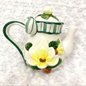 VTG Young’s Inc China Floral Teapot 1997